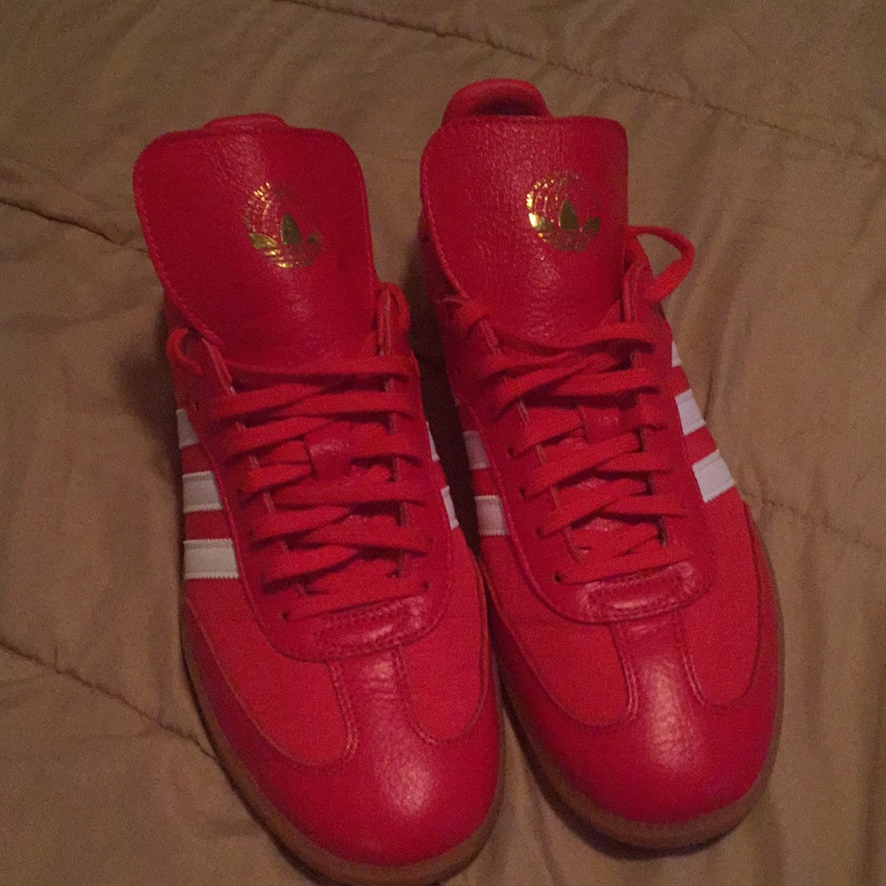 Men’s Adidas Sneakers